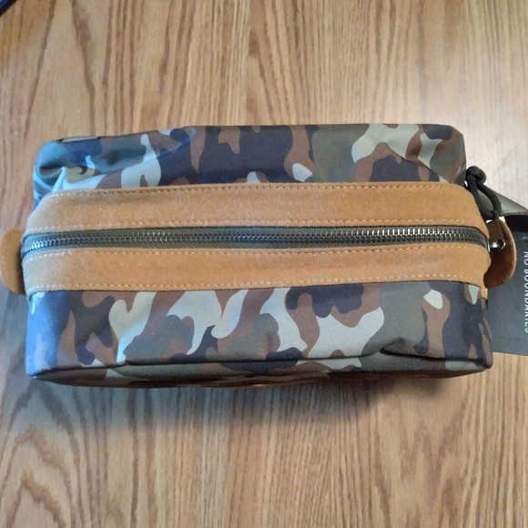 New Camo Dopp Kit, Organization, Travel, Car, Accessory, Hunt, Catchall Bag - Picture 2 of 12